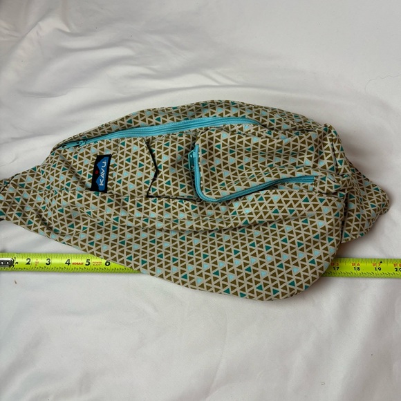 Kavu Rope Sling Bag Backpack Beige Teal/Brown Triangle Geometric Mini Specks - Picture 7 of 8